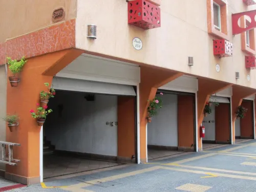 里爾阿茲台克酒店