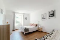 Villa Bertacchi - inside and out Como - Bungalows