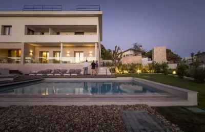 Somewhere - Estoril Guesthouse فنادق في إستوريل
