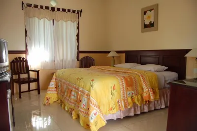 Swaloh Resort & Spa Hotel dekat Bendungan Wonorejo