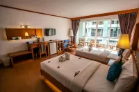 Phi Phi Harbour View Hotel