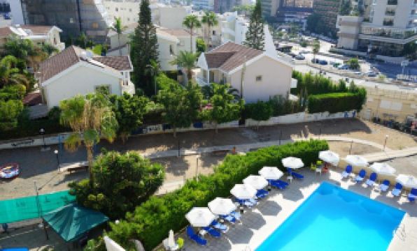 Polyxeni Hotel Apartments - Housity