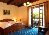 Hotel Strk فنادق في Martjanci