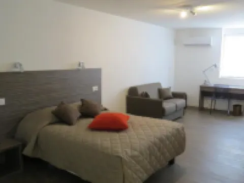 Hôtel de Clèves ヌベールのホテル