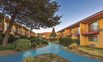 Baymont by Wyndham Tehachapi