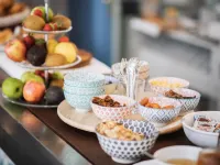 拉瓦雷酒店 迪納爾酒店