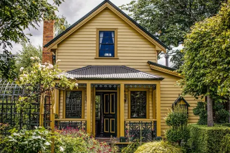 The Corinda Collection