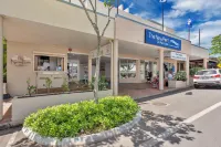 The Newport on Macrossan - Adults Only