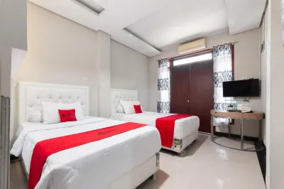 RedDoorz Syariah near Pasar Aceh Shopping Centre Hotel di Banda Aceh