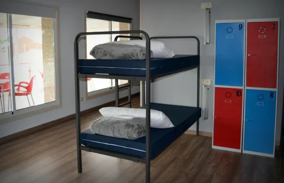 阿拉里格斯旅舍 - 青年旅館