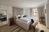 Ansitz Zinnenberg Hotels in Fondo