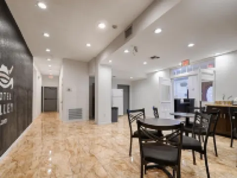 Hotel Dilley Grand Hotels in Dilley