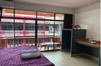 Pluemchai Guesthouse