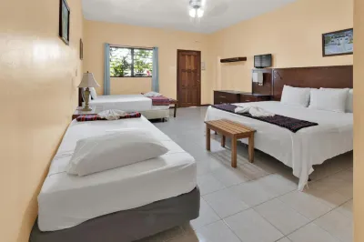 Drift Inn Cayo Hotels in 