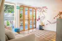 Casana Rosa Hotel