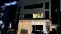 Vertus Hotel and Suites Hotels in 