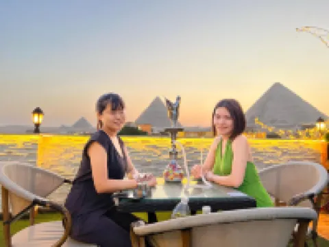 พีระมิดส์ท็อปซัคเซสรีซัลท์