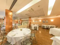Ristorante Hotel Lucia - 100 mt dal mare - servizio colazione
