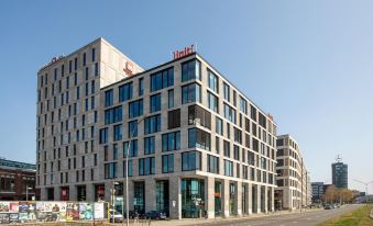 MEININGER Hotel Berlin East Side Gallery
