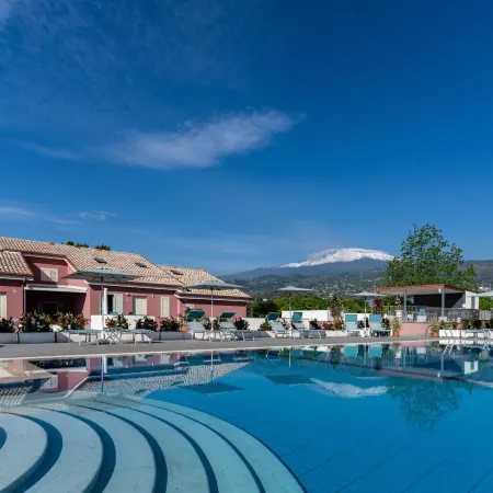 Dipladenia Garden Country Resort