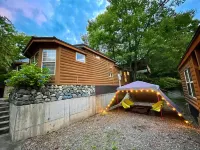 Hakuba Canadian Lodge Hotels in Hakuba