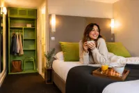 Hotel Inn Design Laval - Parking