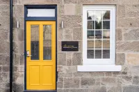 Sweeney Apartments & Rooms Hotels in Motherwell