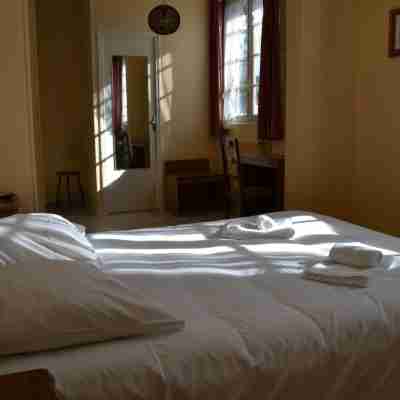 Le Lanthenay Rooms
