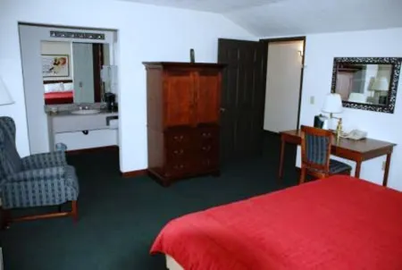 Historic Beaver DAM Lodge, Golf & RV Resort