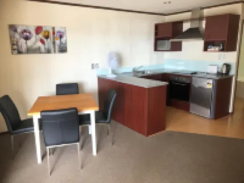 هاف مون باي موتل Hotels near هاويك