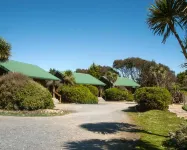 Shining Star Beachfront Accommodation Hotels in Seaview