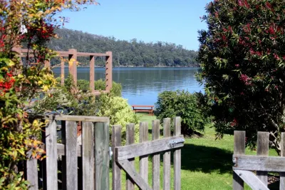 Abs by the Bay Hotels near Port Arthur Historic Site