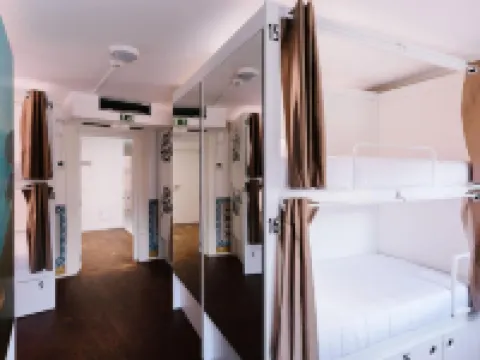Lisbon South Hostel Almada otelleri