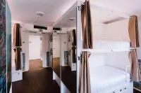Lisbon South Hostel Hotel a 