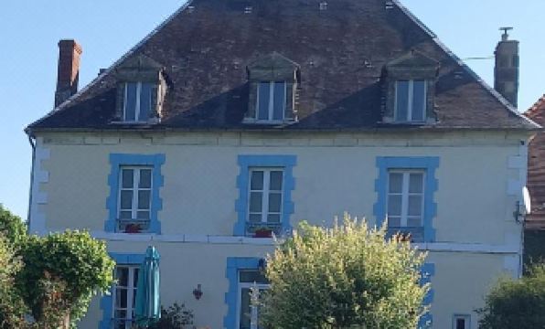 Maison Du Cheval - Housity