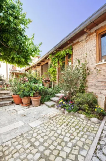 B&B Bone Novelle Dimora Storica Palazzo Zuzi Отели в г. 