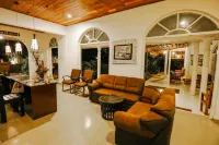 Seyara Holiday Resort Hotels in Giritale