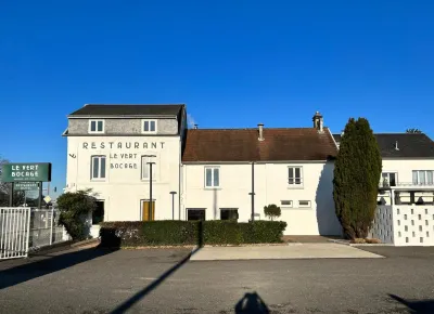 Logis Hôtel & Restaurant le Vert Bocage Hotels in Franqueville-Saint-Pierre