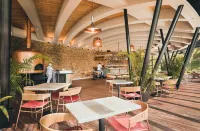 Luxe Cabanas Hotels in Гуатапе