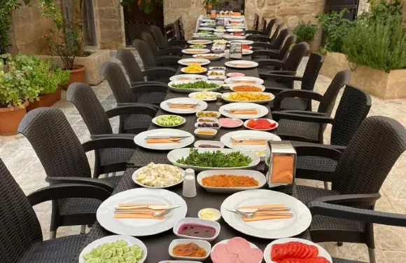 達拉科納吉酒店