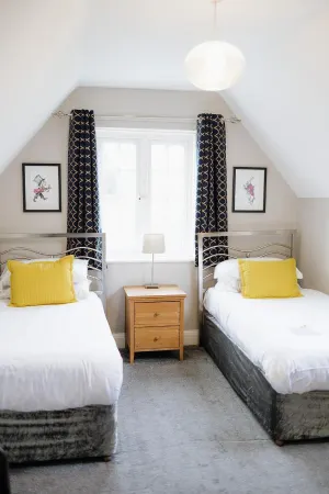 Red Mullions Guest House Отели в г. Форест Хилл вит Шотовер