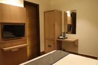 Hotel Crown Savoy, Near Railway Station & Guru Nanak Dev University