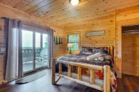 Gatlinburg Cabin in the Clouds: Private Hot Tub - spa