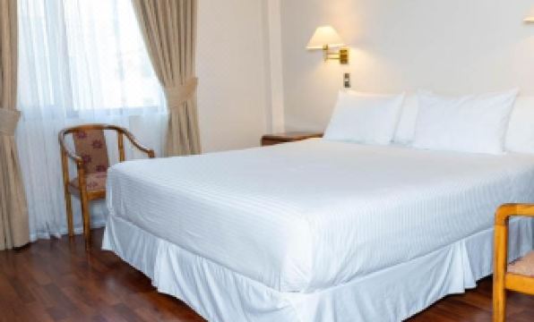 Hotel Francisco De Aguirre - Housity