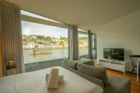 Luxury Views by YoursPorto Hotels in Vila Nova de Gaia