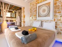 Onar Suites & Villas Hotels in Folegandros