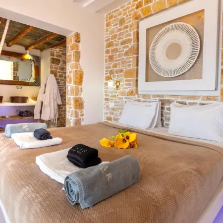 Onar Suites & Villas
