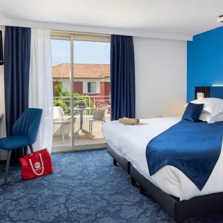 Hotel Royalmar Отели рядом с достопримечательностью «Стадион Шарля-Эрманна»