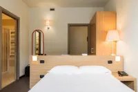 Residence Osoppo โรงแรมใกล้Gambara