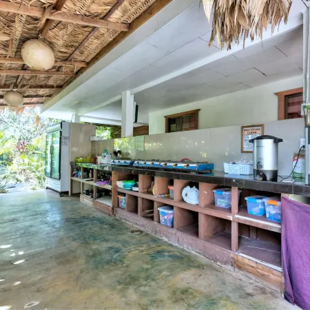 Playa 506 Beachfront Hostel